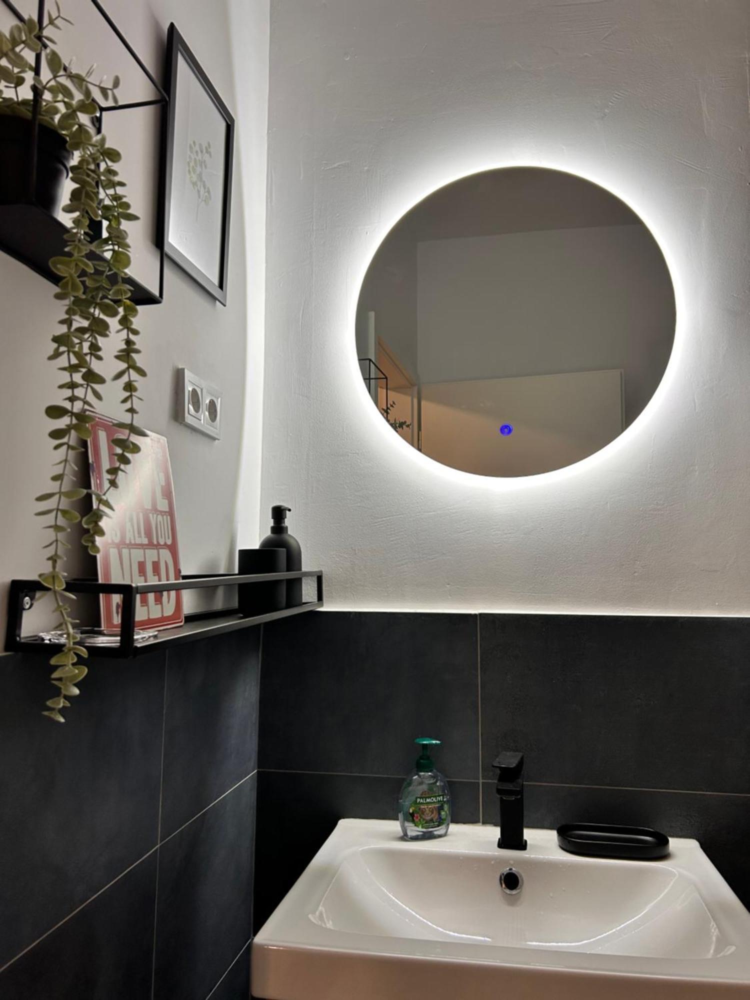 T6 Urban Energy Apartment Bucharest Exterior photo